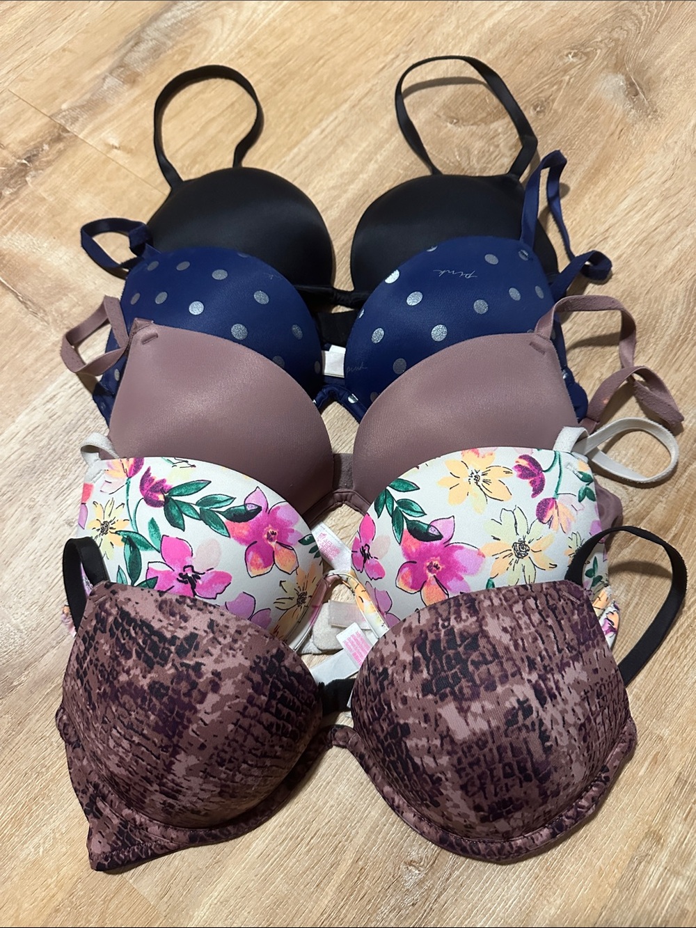 PINK Victoria's Secret Wear Everywhere Super Push Up Bra Lot 32C